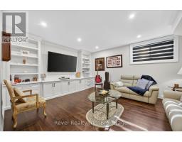517 SILVERBIRCH DRIVE - 25