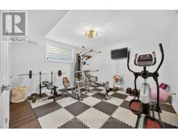 517 SILVERBIRCH DRIVE - 26