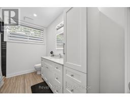 517 SILVERBIRCH DRIVE - 27