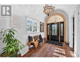 517 SILVERBIRCH DRIVE - 8