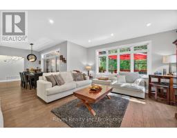 517 SILVERBIRCH DRIVE - 9