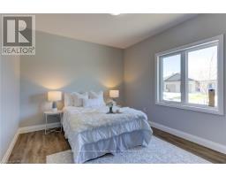 274 QUEEN STREET S - 23