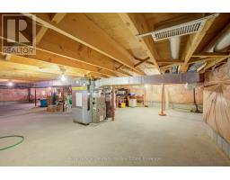 101 MEADOWVIEW LANE S - 30
