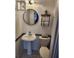 246 WELLINGTON STREET - 20
