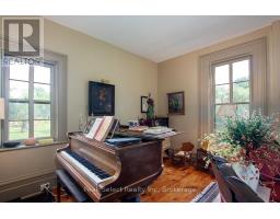 1511 GAINSBOROUGH ROAD - 19