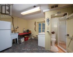 1511 GAINSBOROUGH ROAD - 37