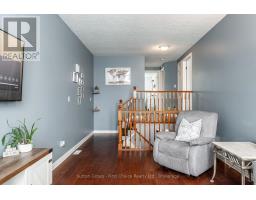 110 WINGFIELD AVENUE - 25