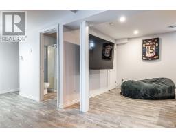 110 WINGFIELD AVENUE - 43