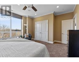 405 - 36 FRONT STREET - 25