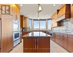 405 - 36 FRONT STREET - 7