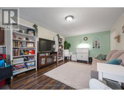 44 - 215 GLAMIS ROAD - 16