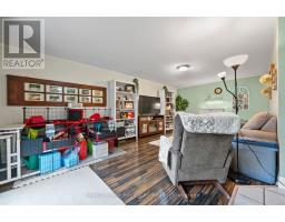 44 - 215 GLAMIS ROAD - 17