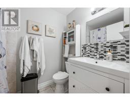 44 - 215 GLAMIS ROAD - 26