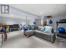 44 - 215 GLAMIS ROAD - 31
