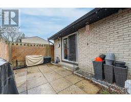 44 - 215 GLAMIS ROAD - 35