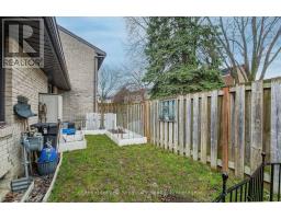 44 - 215 GLAMIS ROAD - 38