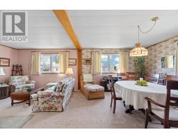 46 REDFORD DRIVE - 11
