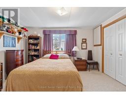 46 REDFORD DRIVE - 28