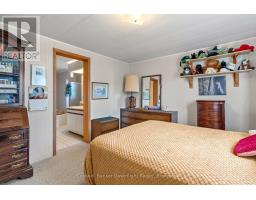 46 REDFORD DRIVE - 29