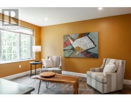 205 - 30 FRONT STREET - 17