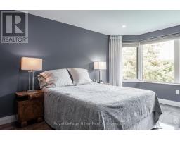 205 - 30 FRONT STREET - 41