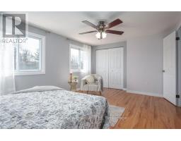 26 DICKENS PLACE - 28