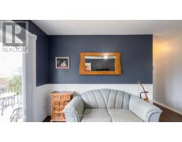 71 RATTENBURY STREET E - 29