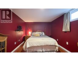 71 RATTENBURY STREET E - 44