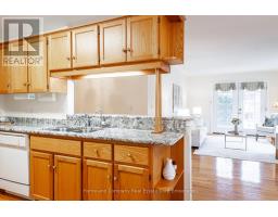 16 - 300 JOHN STREET S - 16