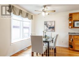 16 - 300 JOHN STREET S - 17