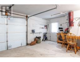 16 - 300 JOHN STREET S - 40