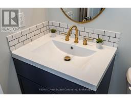 2 - 395 LINDEN DRIVE - 18