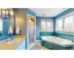 7 HUNT STREET - 15
