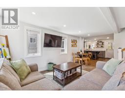 481 QUEEN STREET E - 8