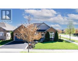 82 SAVANNAH RIDGE DRIVE - 1