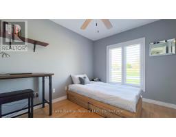 82 SAVANNAH RIDGE DRIVE - 17