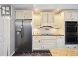 121 WATSON STREET - 19
