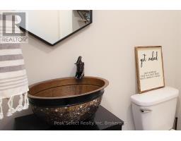 121 WATSON STREET - 31