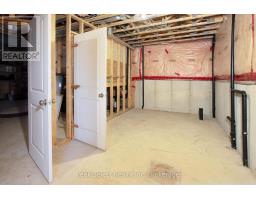 121 WATSON STREET - 44