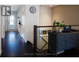 121 WATSON STREET - 5