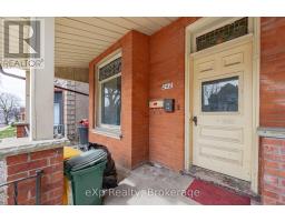 242 DALHOUSIE STREET - 3