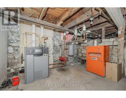 242 DALHOUSIE STREET - 32