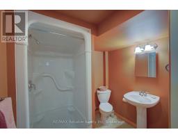 16 STORNOWAY CRESCENT - 28
