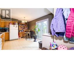 49 WELLINGTON STREET W - 10