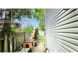 49 WELLINGTON STREET W - 27