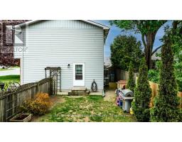 49 WELLINGTON STREET W - 30