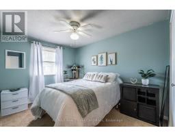 9 - 440 PIONEER DRIVE - 19