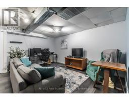 9 - 440 PIONEER DRIVE - 25