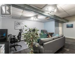9 - 440 PIONEER DRIVE - 27