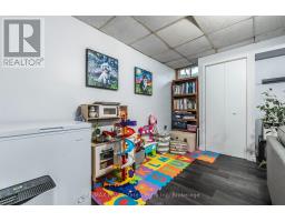 9 - 440 PIONEER DRIVE - 28